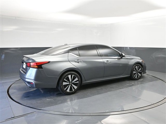 Used 2020 Nissan Altima 2.5 SV image 15