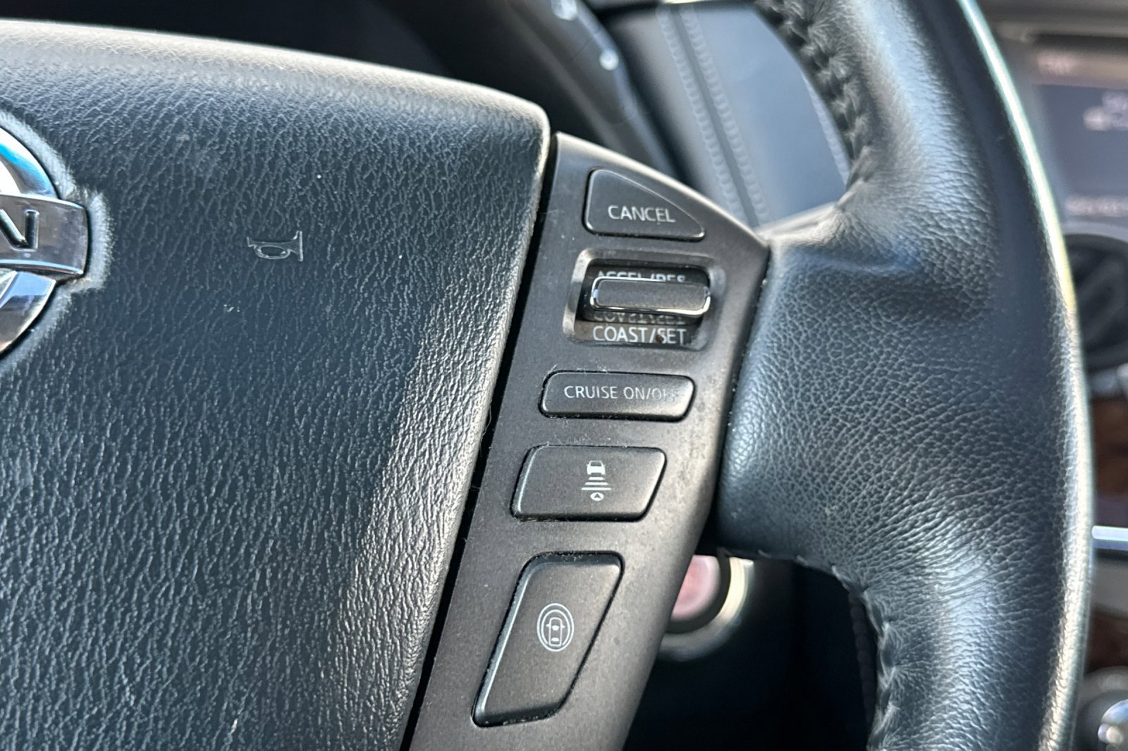 Used 2017 Nissan Armada Platinum w/ Captain Seat Package image 38