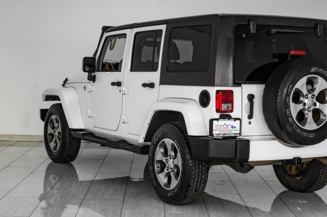 Used 2016 Jeep Wrangler Unlimited Sahara w/ Connectivity Group image 55