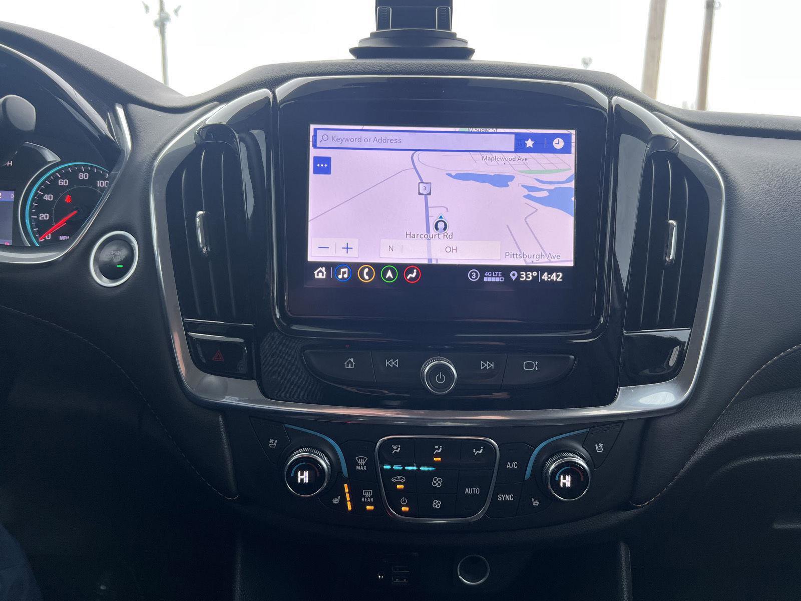 Used 2021 Chevrolet Traverse Premier image 17