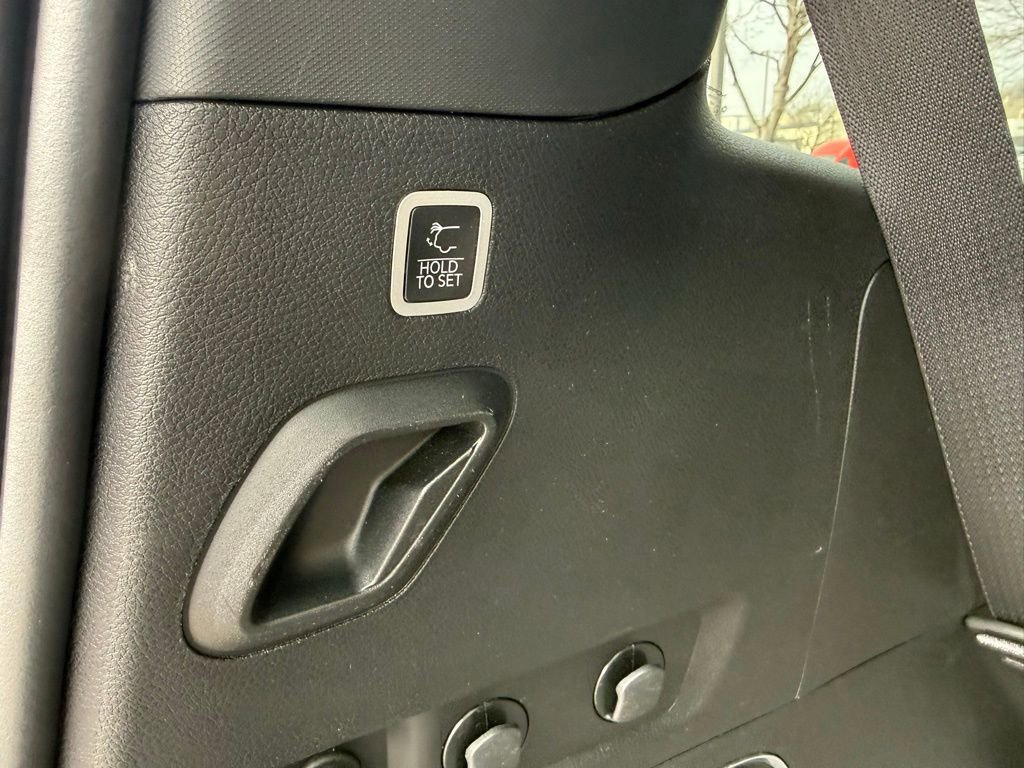 Used 2023 Jeep Wagoneer Series III w/ Preferred Equipment Group image 36