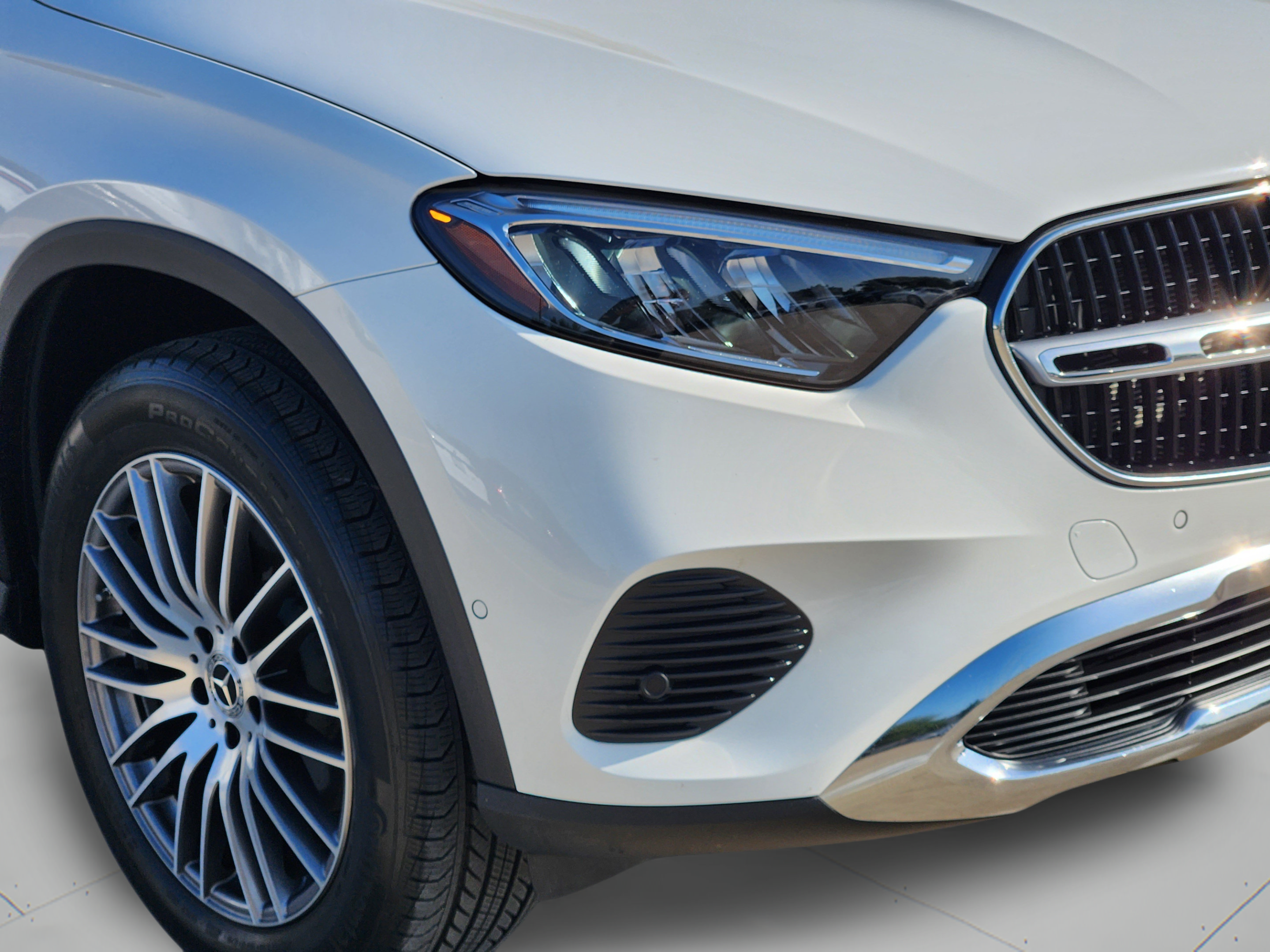 Used 2025 Mercedes-Benz GLC 300 image 31