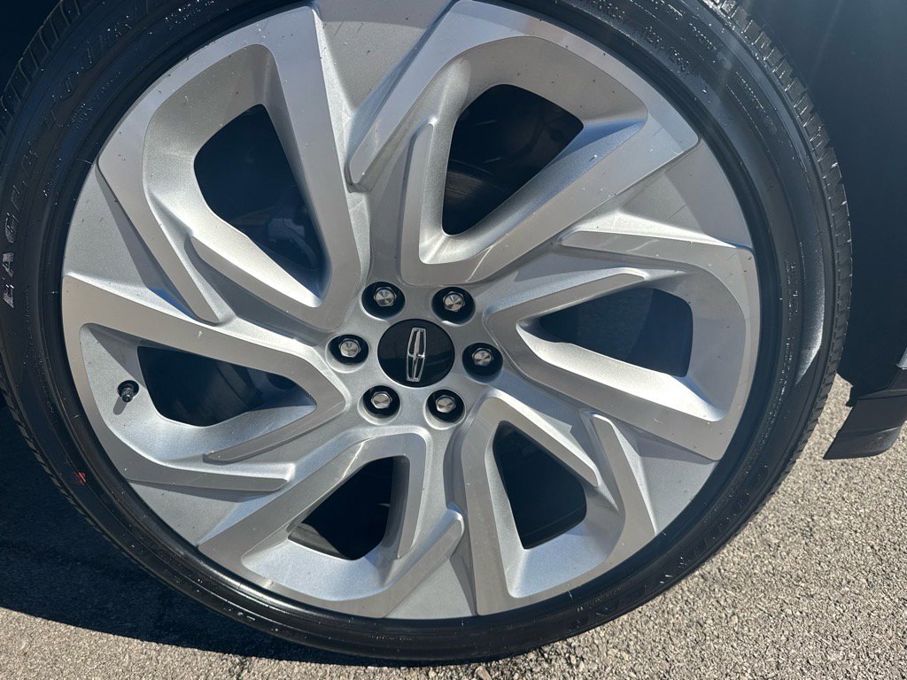 New 2025 Lincoln Navigator Reserve image 17