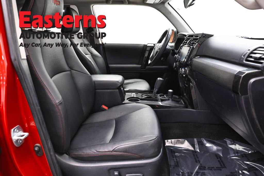 Used 2021 Toyota 4Runner Venture w/ Moonroof Package AWD/4WD image 24