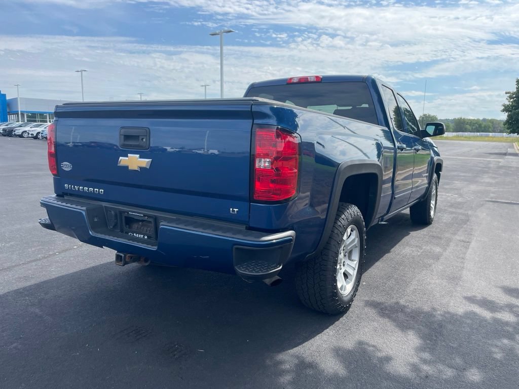 Used 2017 Chevrolet Silverado 1500 LT w/ All Star Edition AWD/4WD image 5