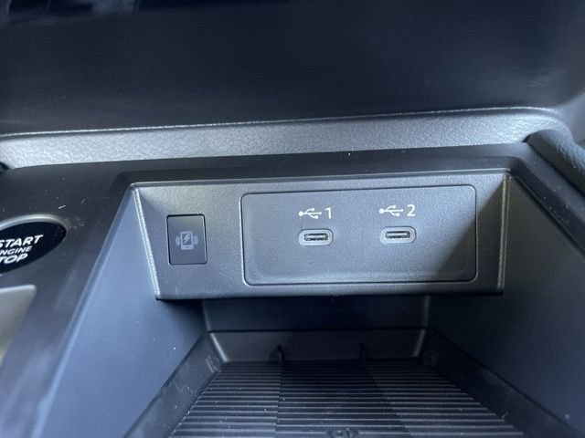 New 2025 Nissan Kicks SR image 23