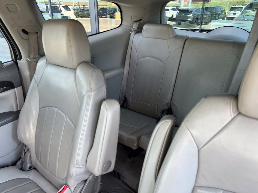 Used 2015 Buick Enclave Leather FWD image 13