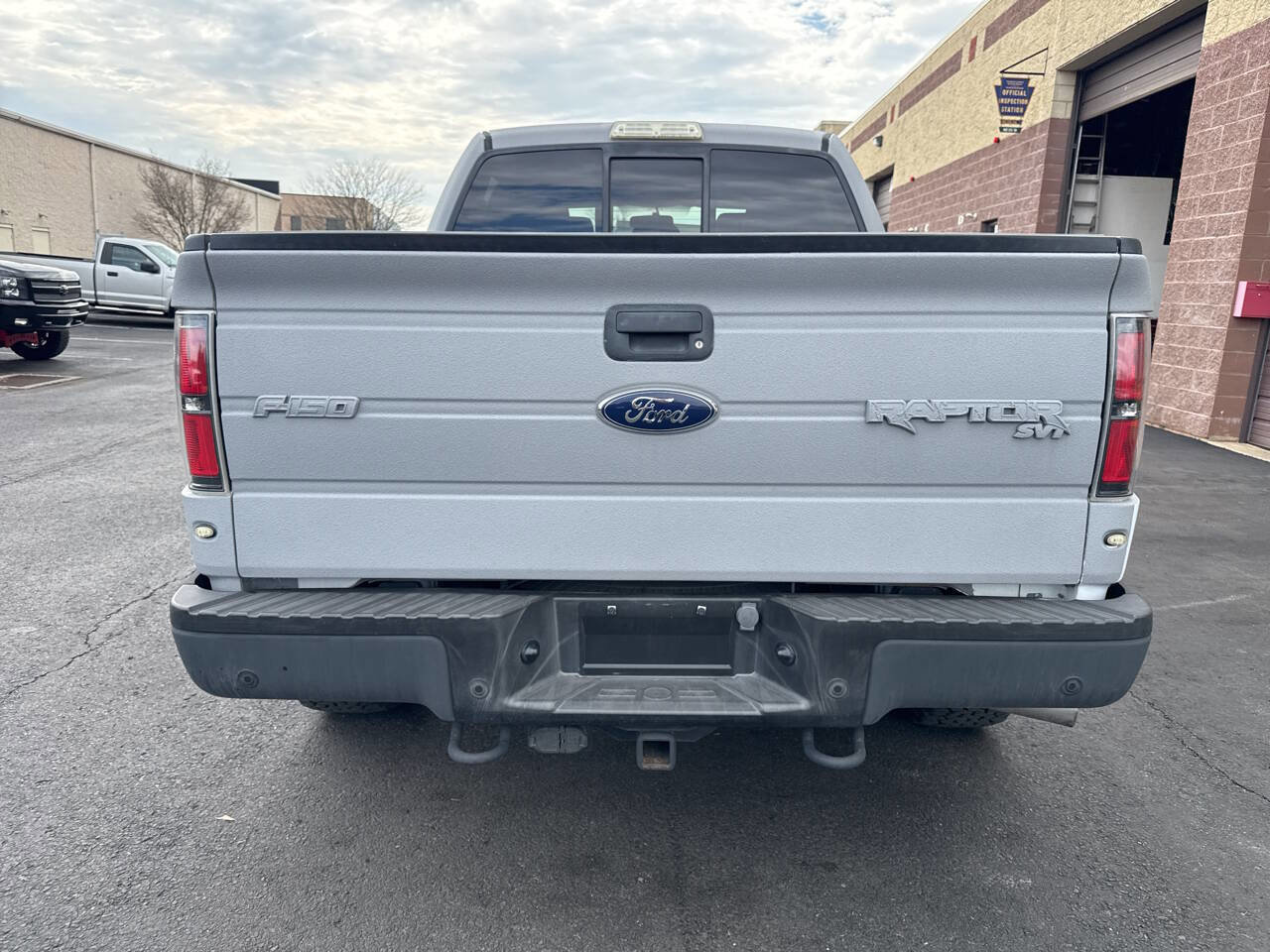 Used 2014 Ford F150 Raptor image 9