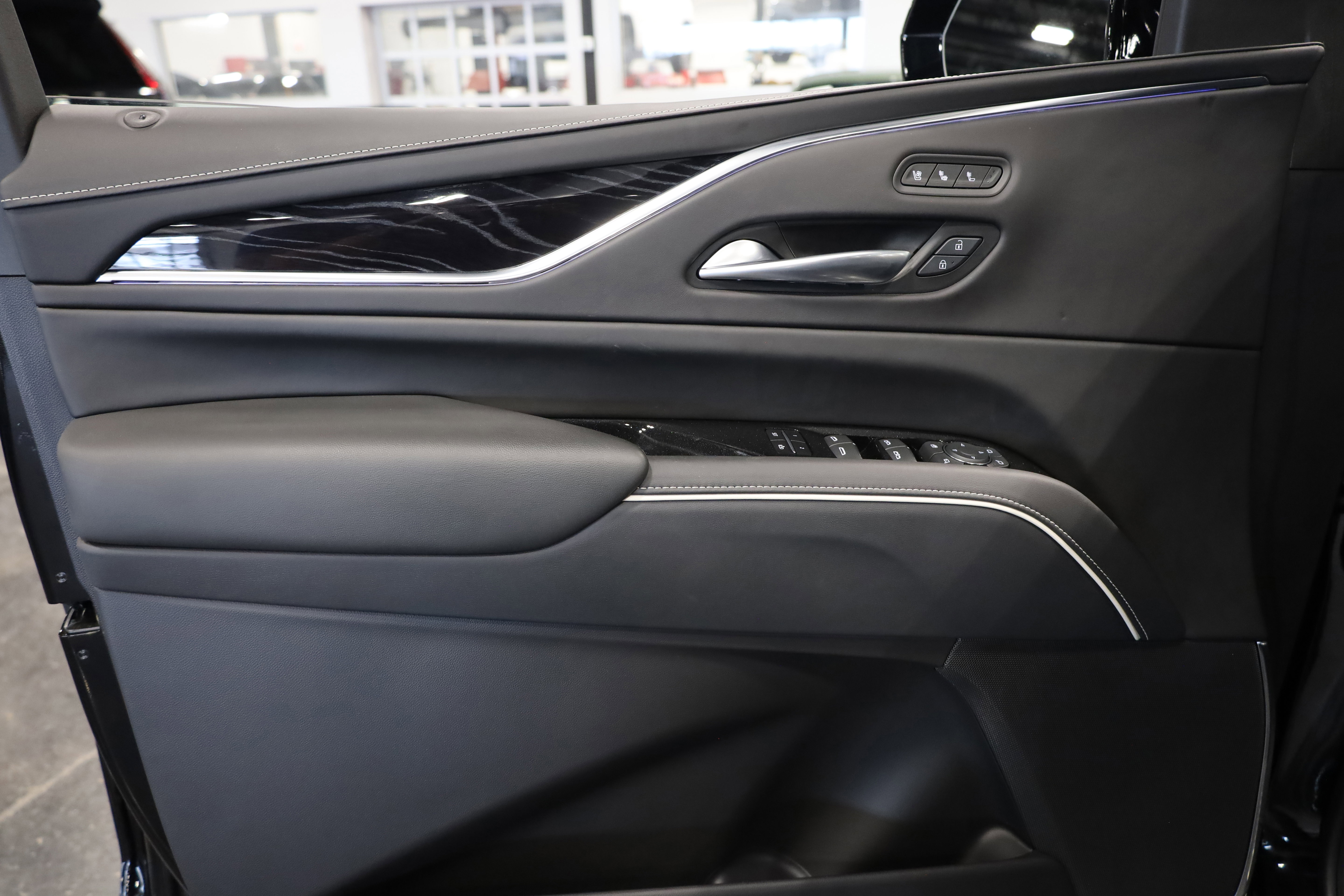 Used 2023 Cadillac Escalade V image 14