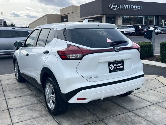 Used 2024 Nissan Kicks S FWD image 7