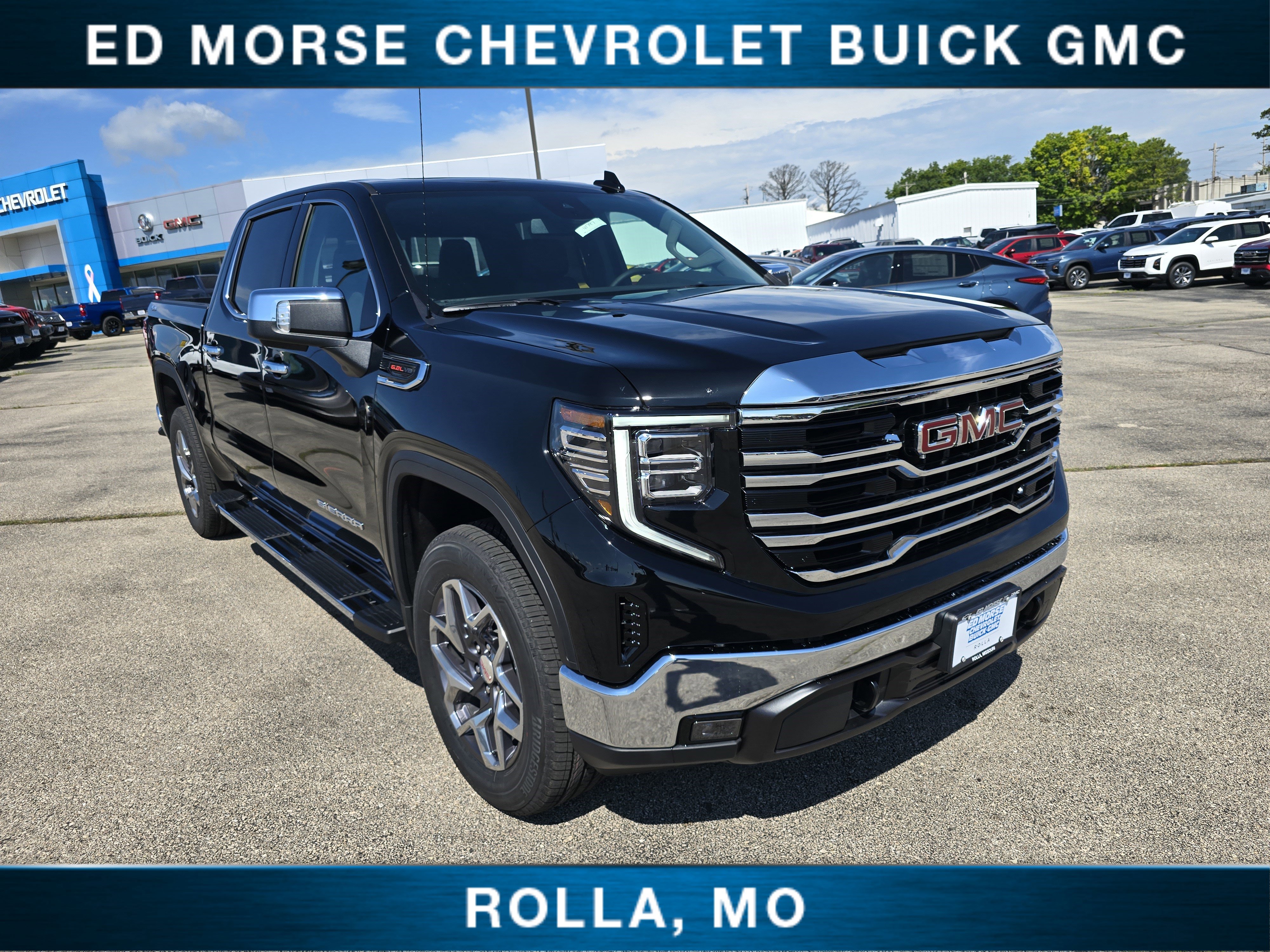 New 2025 GMC Sierra 1500 SLT w/ SLT Convenience Package image 1