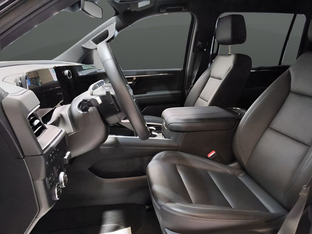 Used 2026 Chevrolet Suburban Z71 w/ Comfort Package image 19