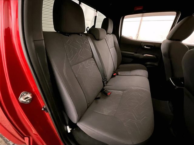 Used 2017 Toyota Tacoma TRD Sport w/ Tow Package AWD/4WD image 26