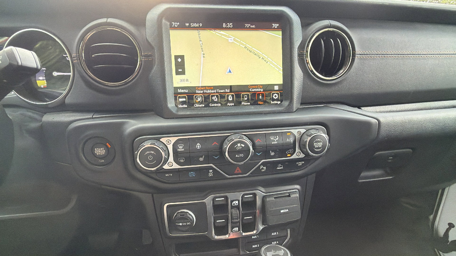 Used 2021 Jeep Wrangler Unlimited Sahara AWD/4WD image 33