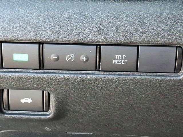 Certified 2025 Nissan Sentra SR image 26