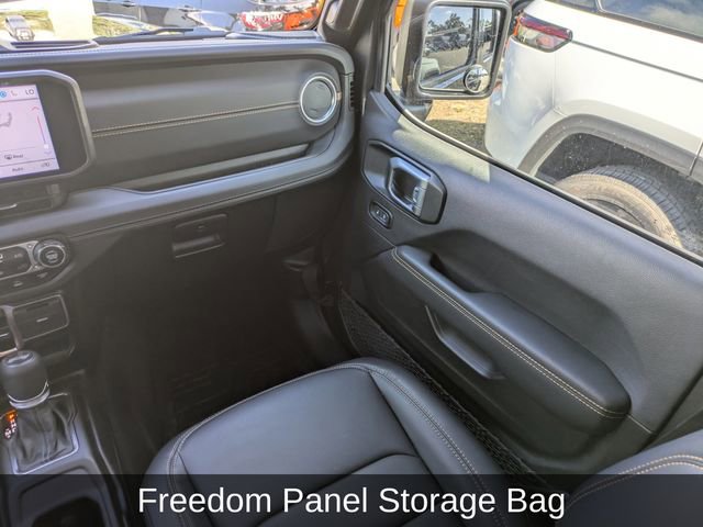 Used 2025 Jeep Wrangler Unlimited Sahara w/ Safety Group image 20