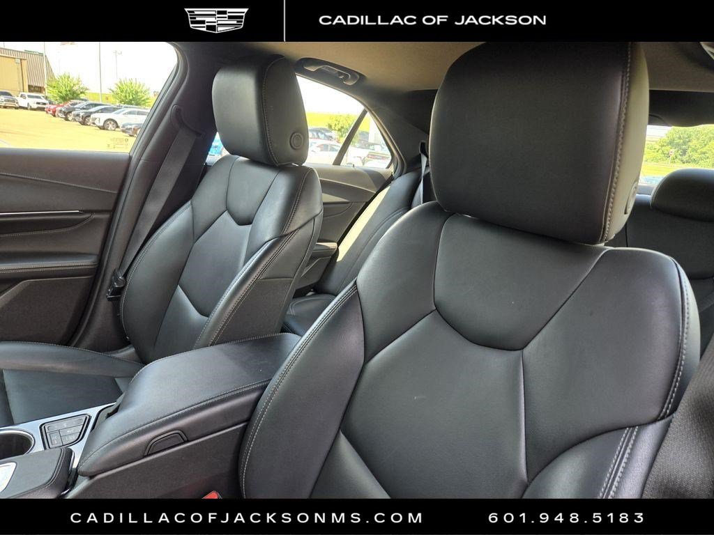 Certified 2025 Cadillac CT4 Luxury w/ Sun And Sound Package RWD image 10