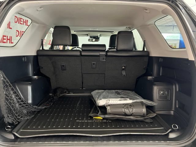 Used 2023 Toyota 4Runner TRD Off-Road Premium w/ Moonroof Package AWD/4WD image 8