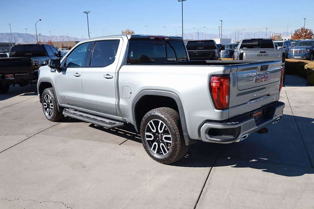 Used 2025 GMC Sierra 1500 AT4 w/ Technology Package image 4