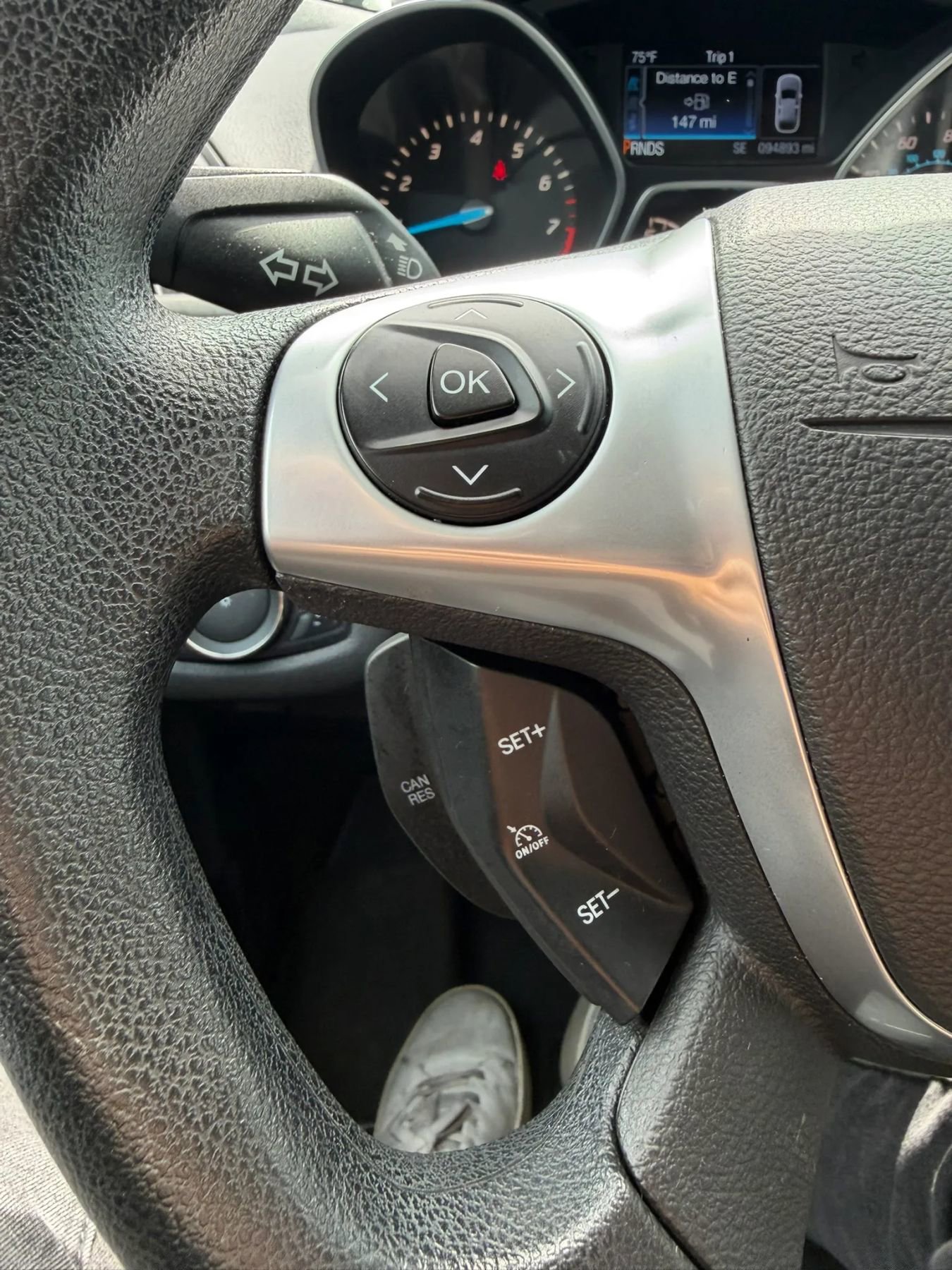 Used 2015 Ford Escape SE w/ Equipment Group 201A FWD image 17
