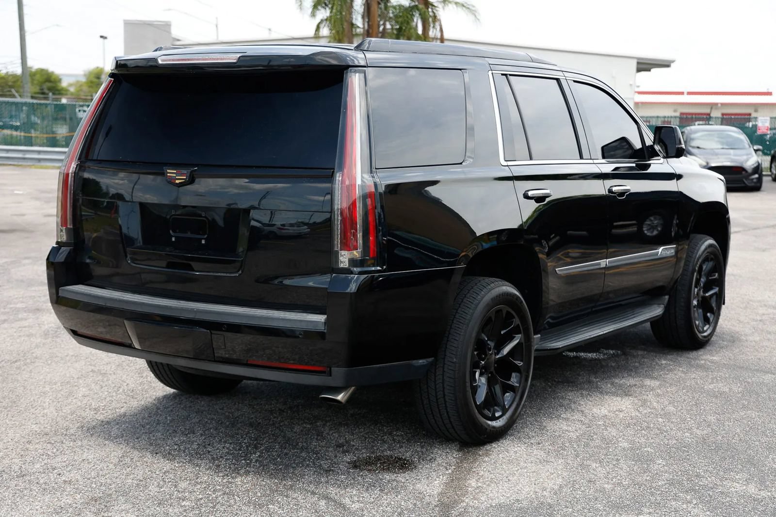 Used 2016 Cadillac Escalade 2WD image 7