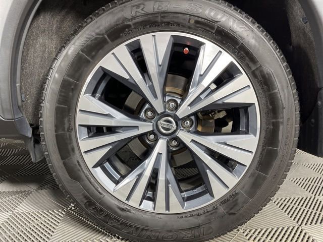 Used 2021 Nissan Rogue SV w/ Premium Package image 13