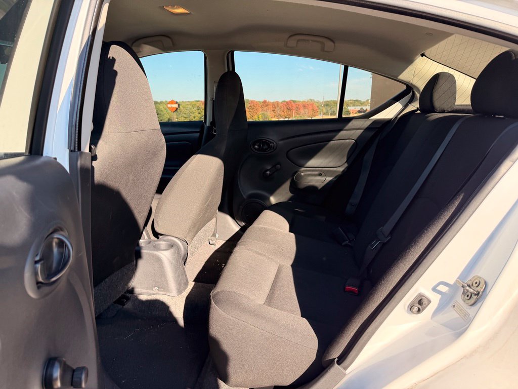 Used 2015 Nissan Versa S FWD image 5