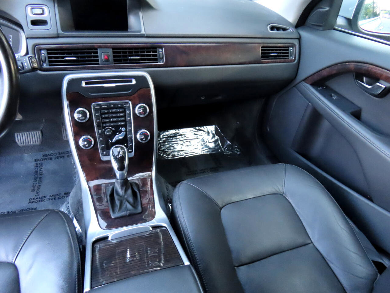 Used 2016 Volvo XC70 T5 Premier w/ Proximity Package image 13