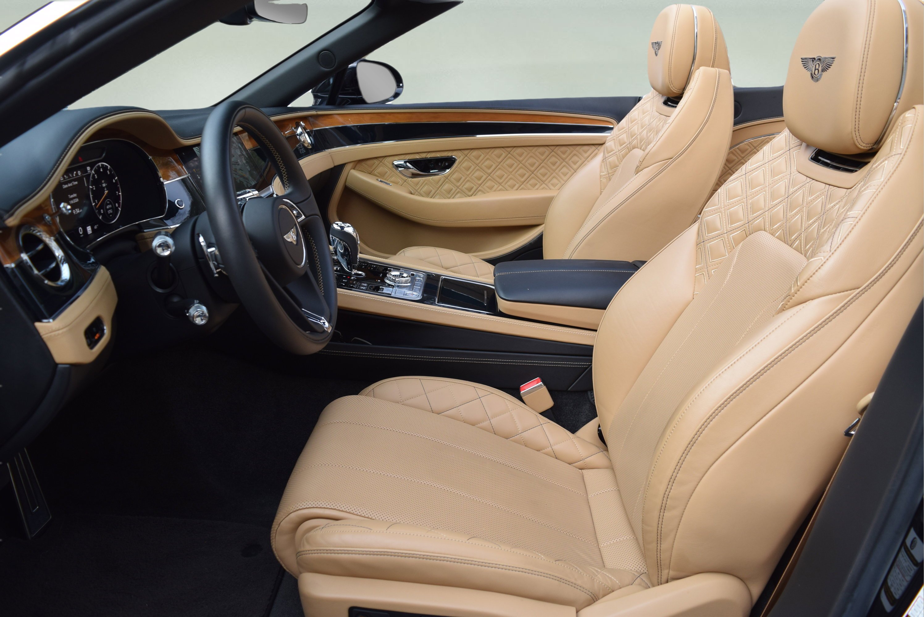 Used 2020 Bentley Continental GT AWD/4WD image 31