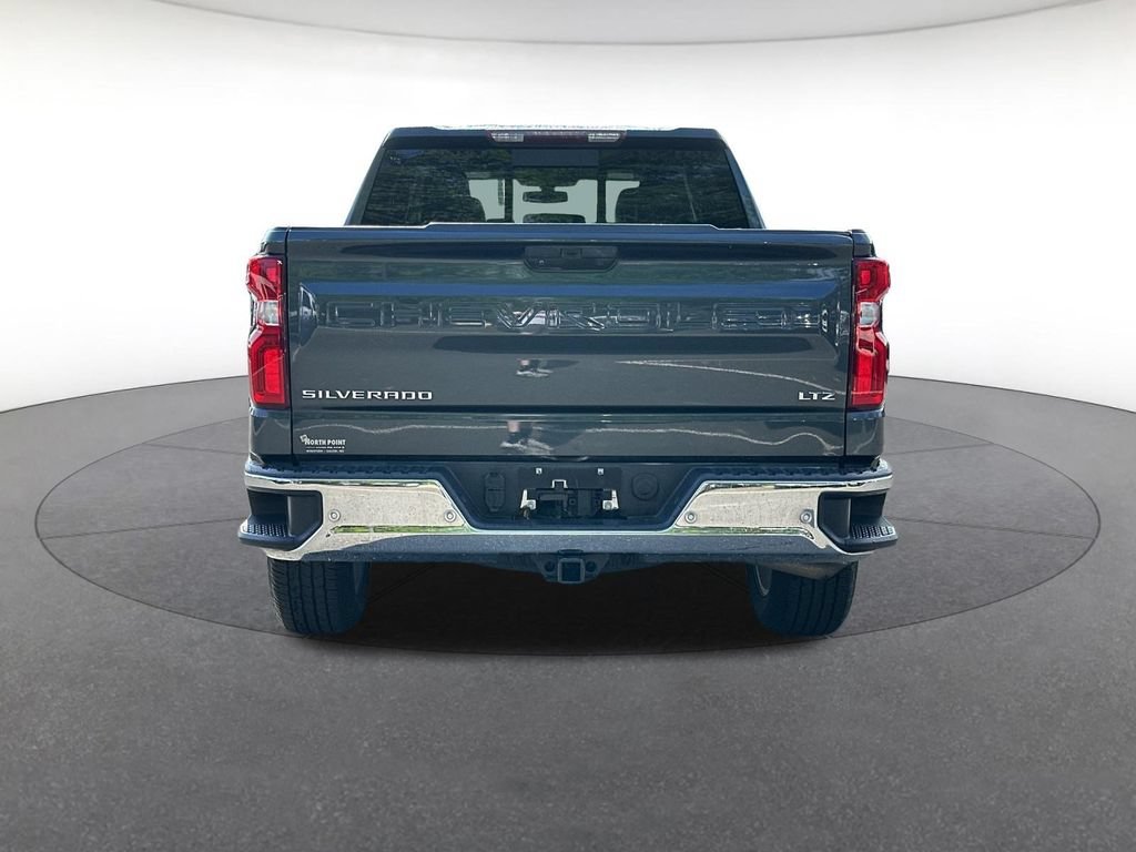 Used 2021 Chevrolet Silverado 1500 LTZ w/ LTZ Convenience Package II AWD/4WD image 4