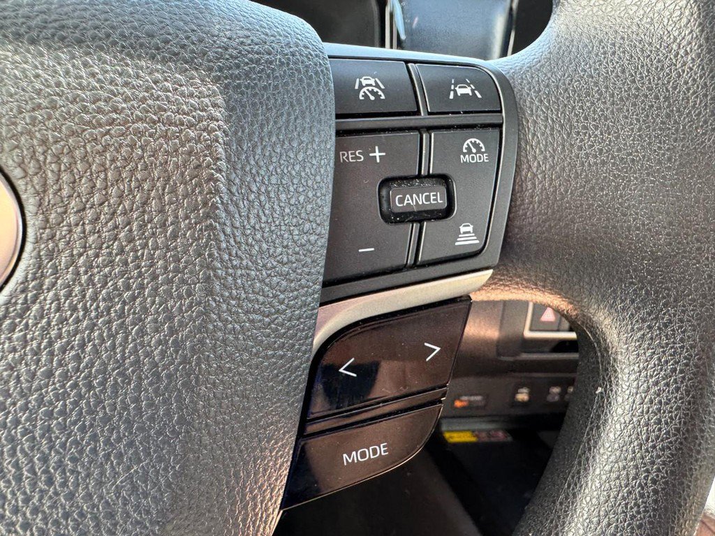 Used 2025 Toyota Camry LE image 17