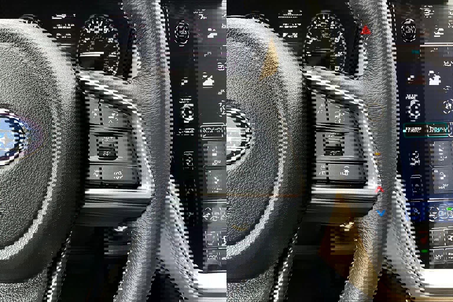 Used 2025 Subaru Outback Premium image 25