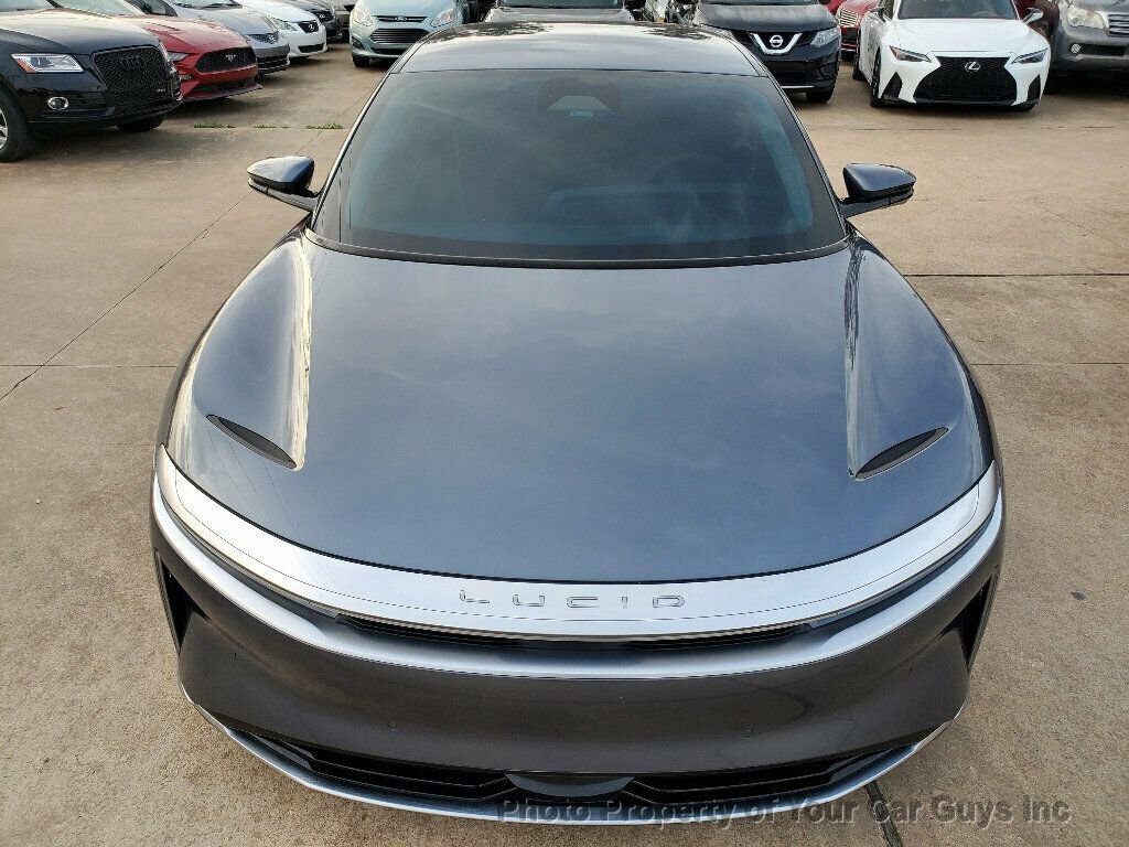 Used 2025 Lucid Air Pure image 4