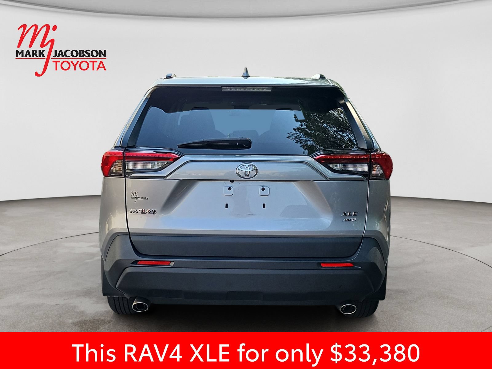 Used 2023 Toyota RAV4 XLE AWD/4WD image 11