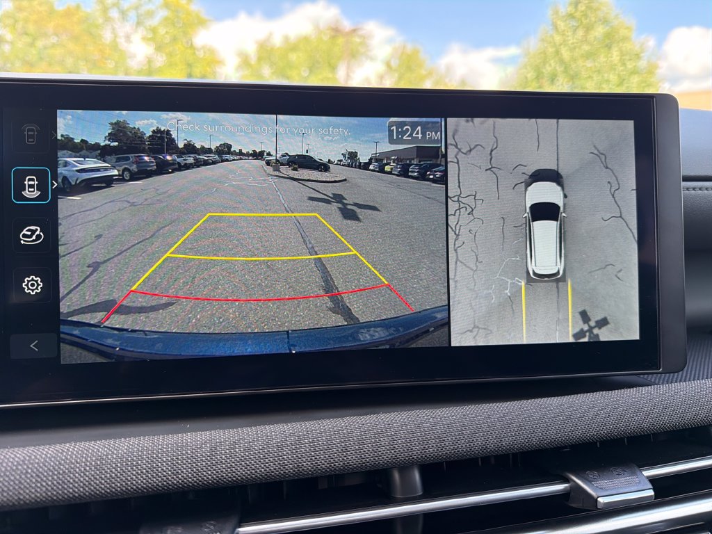 Certified 2025 Hyundai Elantra SEL FWD image 21