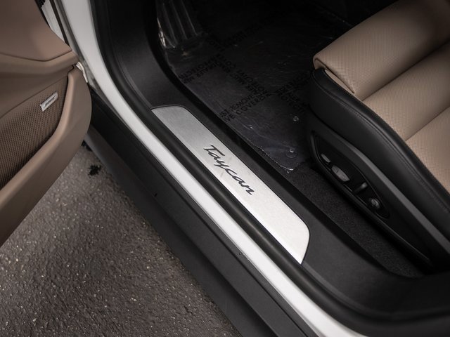 New 2025 Porsche Taycan image 37