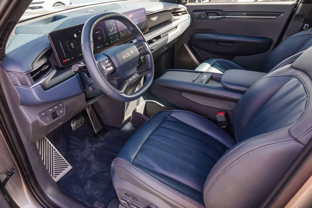 Certified 2024 Kia EV9 GT-Line AWD/4WD image 16