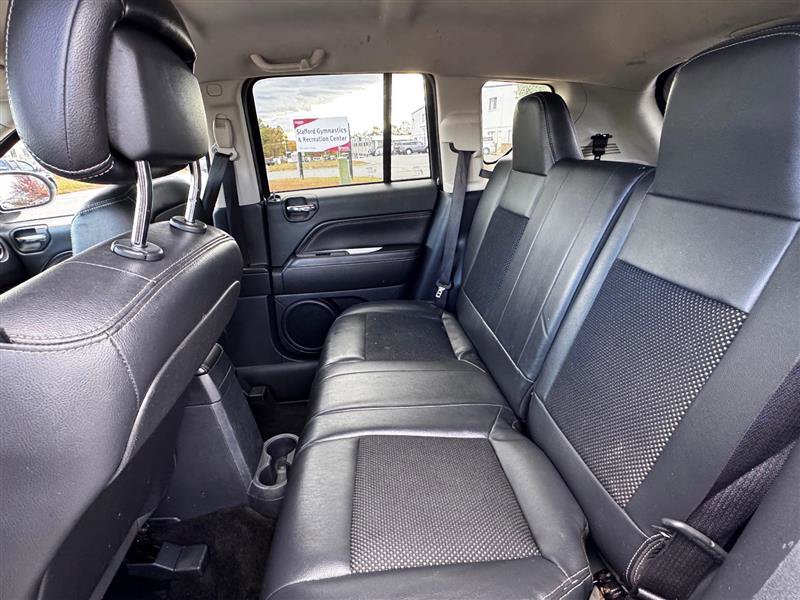 Used 2016 Jeep Compass Latitude image 11