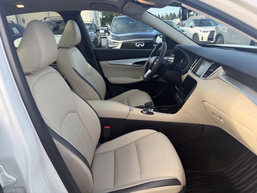 Used 2021 INFINITI QX50 Sensory w/ Cargo Package AWD/4WD image 26