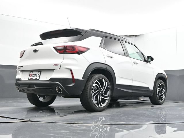 Used 2025 Chevrolet TrailBlazer RS w/ Convenience Package FWD image 22