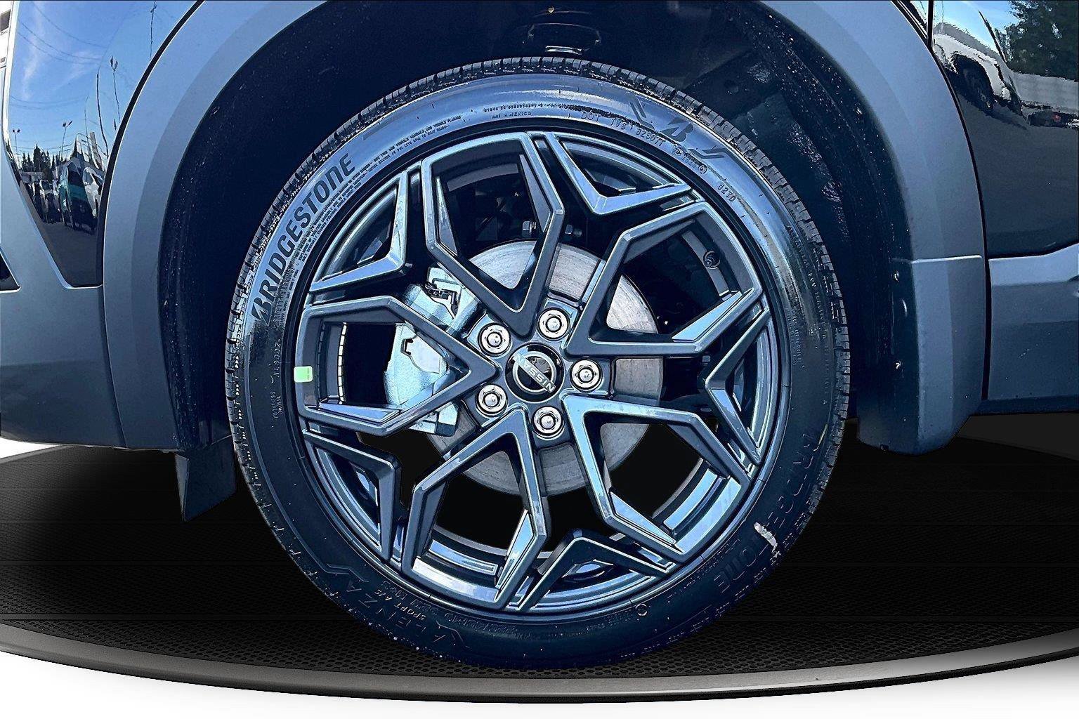 New 2027 Nissan Kicks SR AWD/4WD image 14