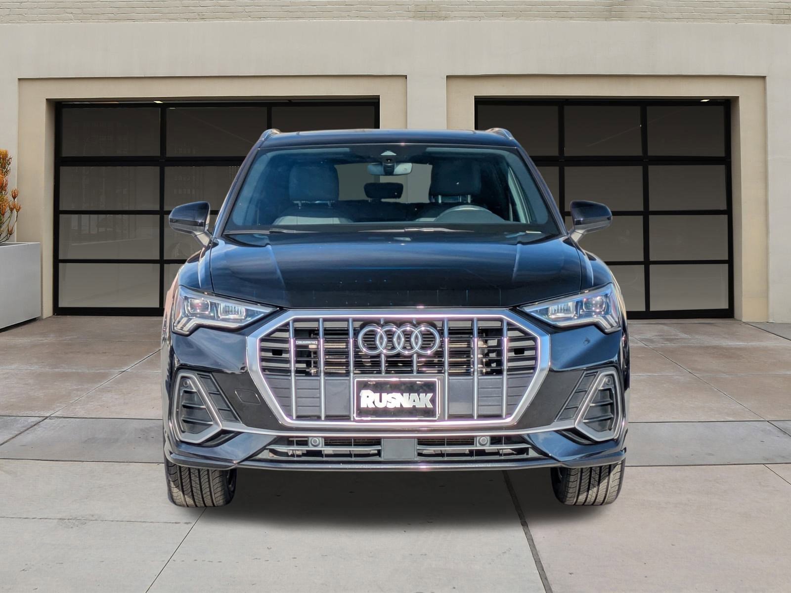 Used 2023 Audi Q3 2.0T Premium w/ Convenience Package image 6