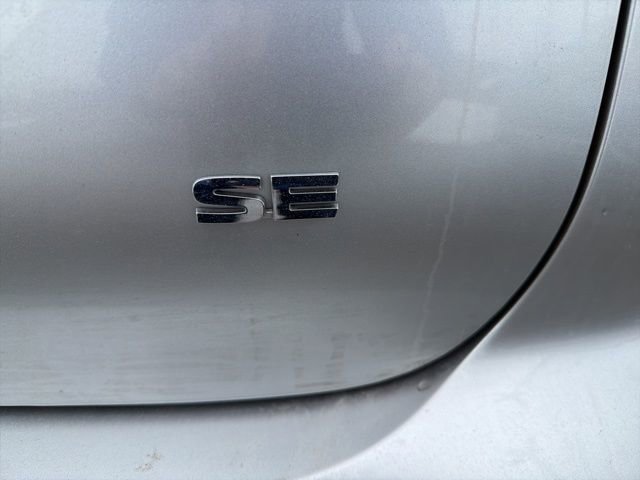 Used 2025 Mitsubishi Outlander SE image 5