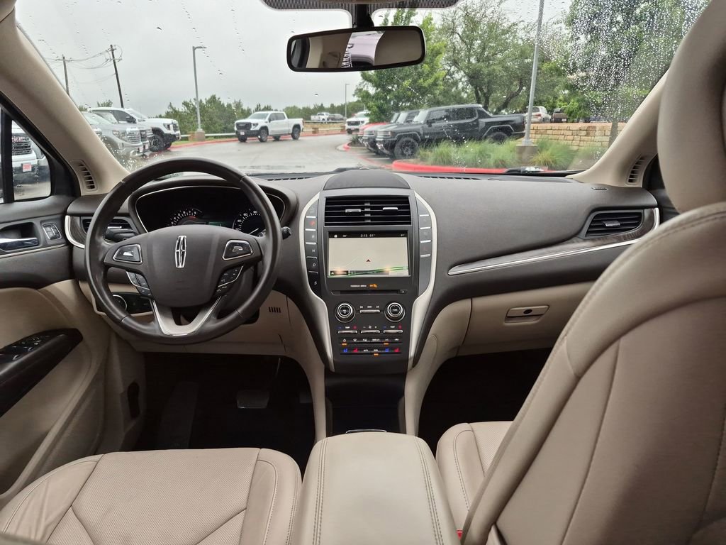 Used 2017 Lincoln MKC Reserve image 30