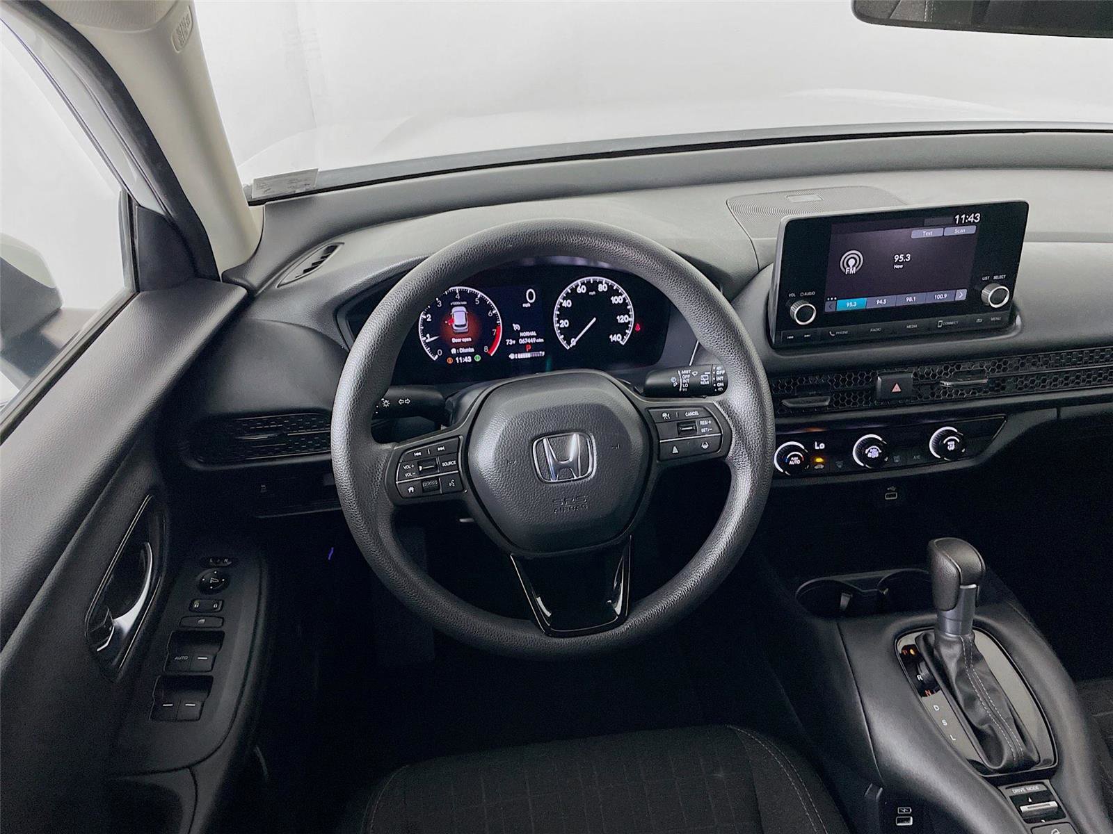 Used 2023 Honda HR-V LX image 25