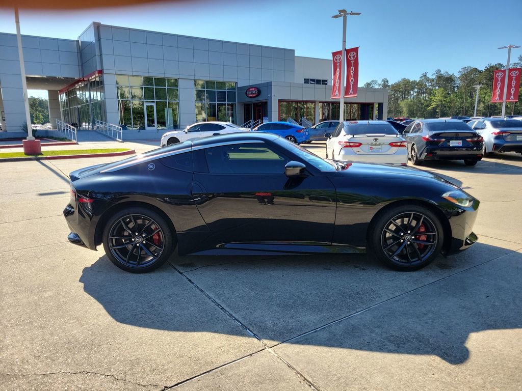 Used 2024 Nissan Z Performance w/ Floor Mat Package RWD image 9