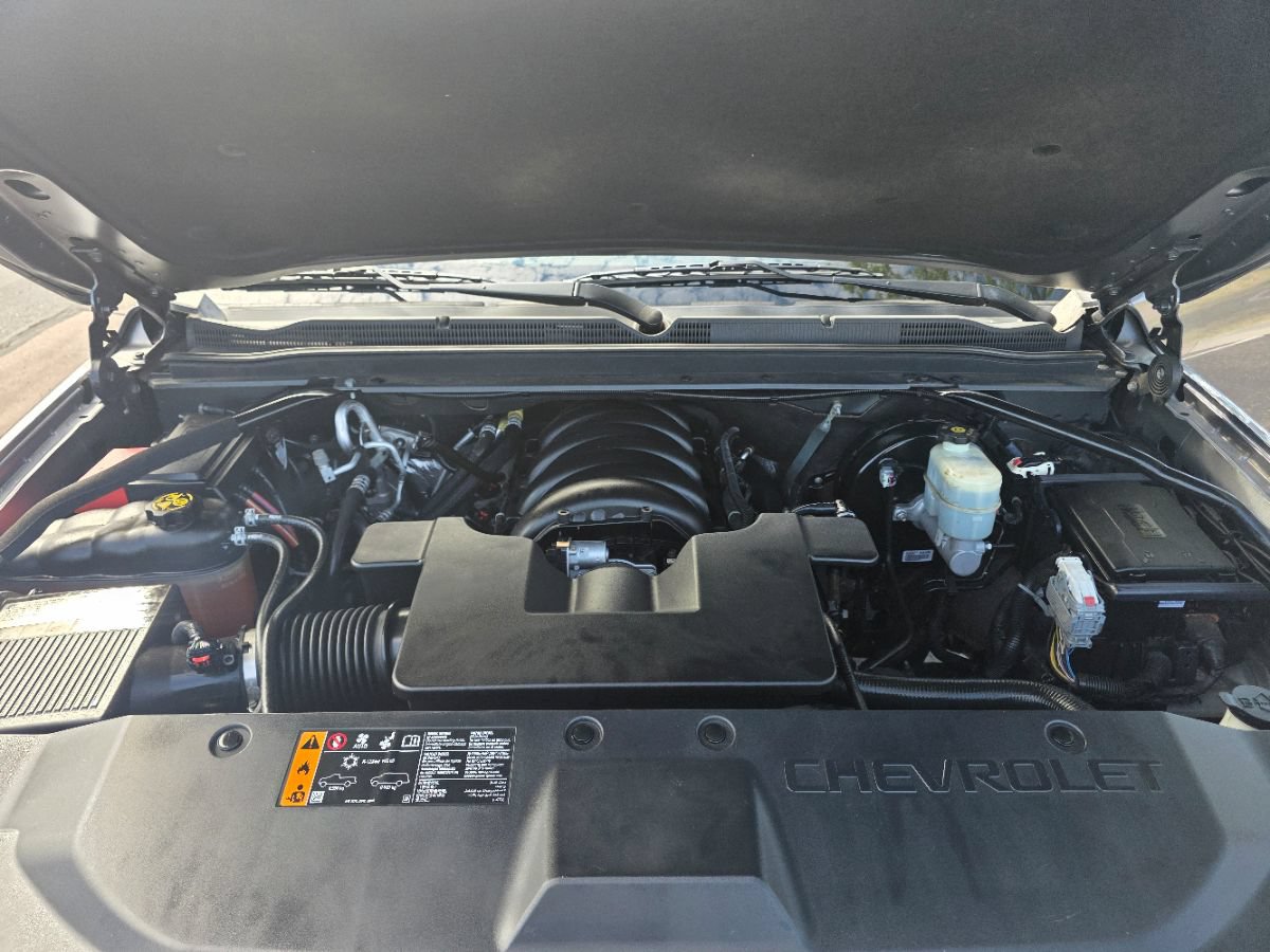 Used 2020 Chevrolet Tahoe LT w/ Luxury Package RWD image 21