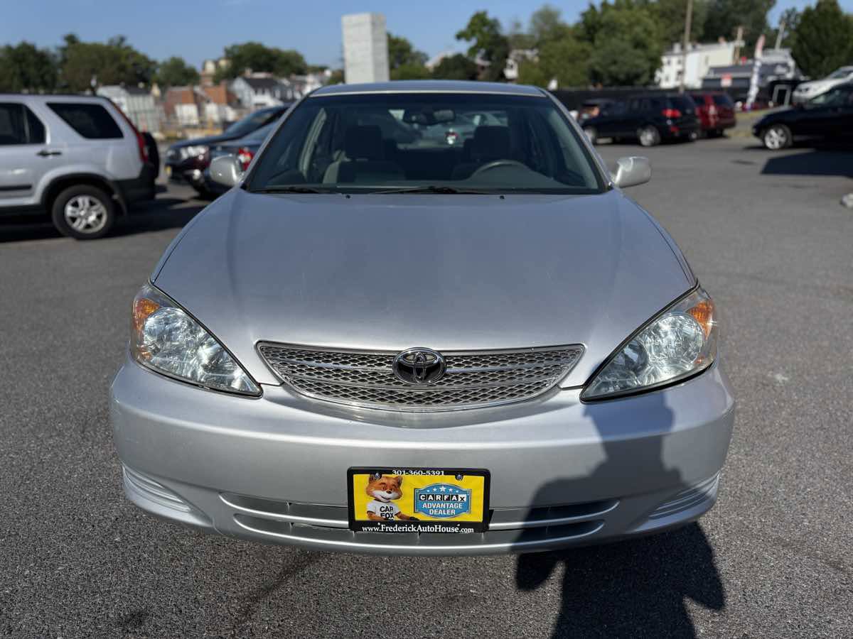 Used 2002 Toyota Camry LE image 2