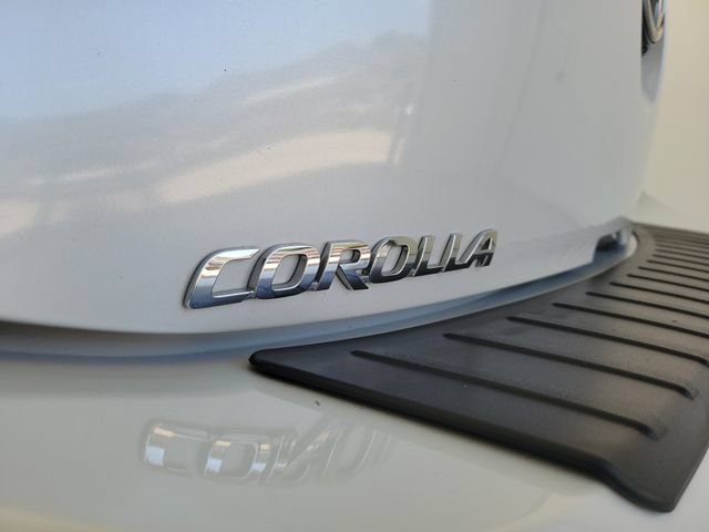 Used 2022 Toyota Corolla XSE FWD image 9