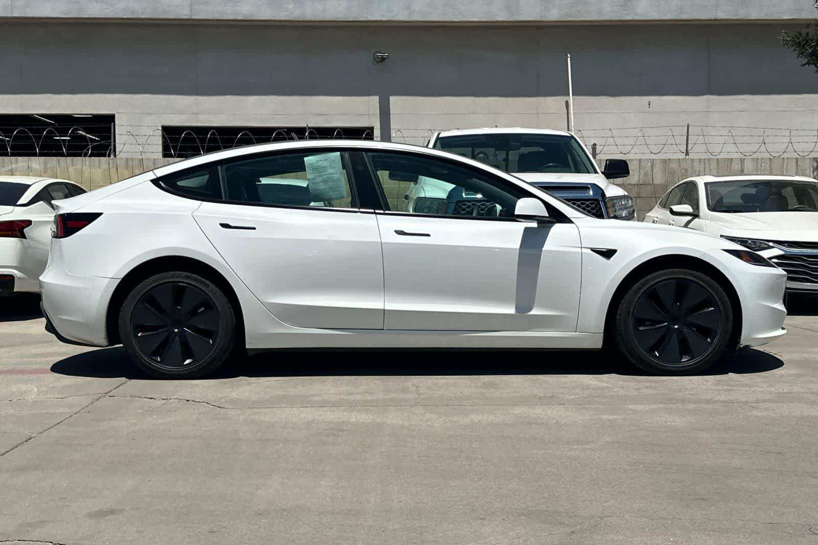 Used 2024 Tesla Model 3 Long Range AWD/4WD image 9